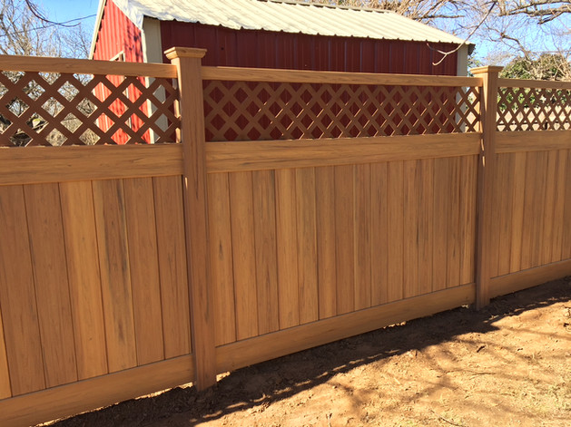 Photo of a Central Oklahoma vinyl fence